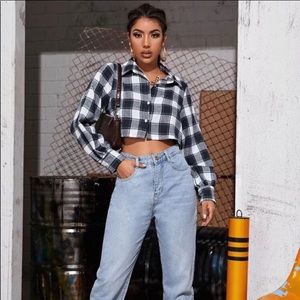 Long sleeve crop top